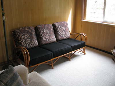 Couch with new cushions1